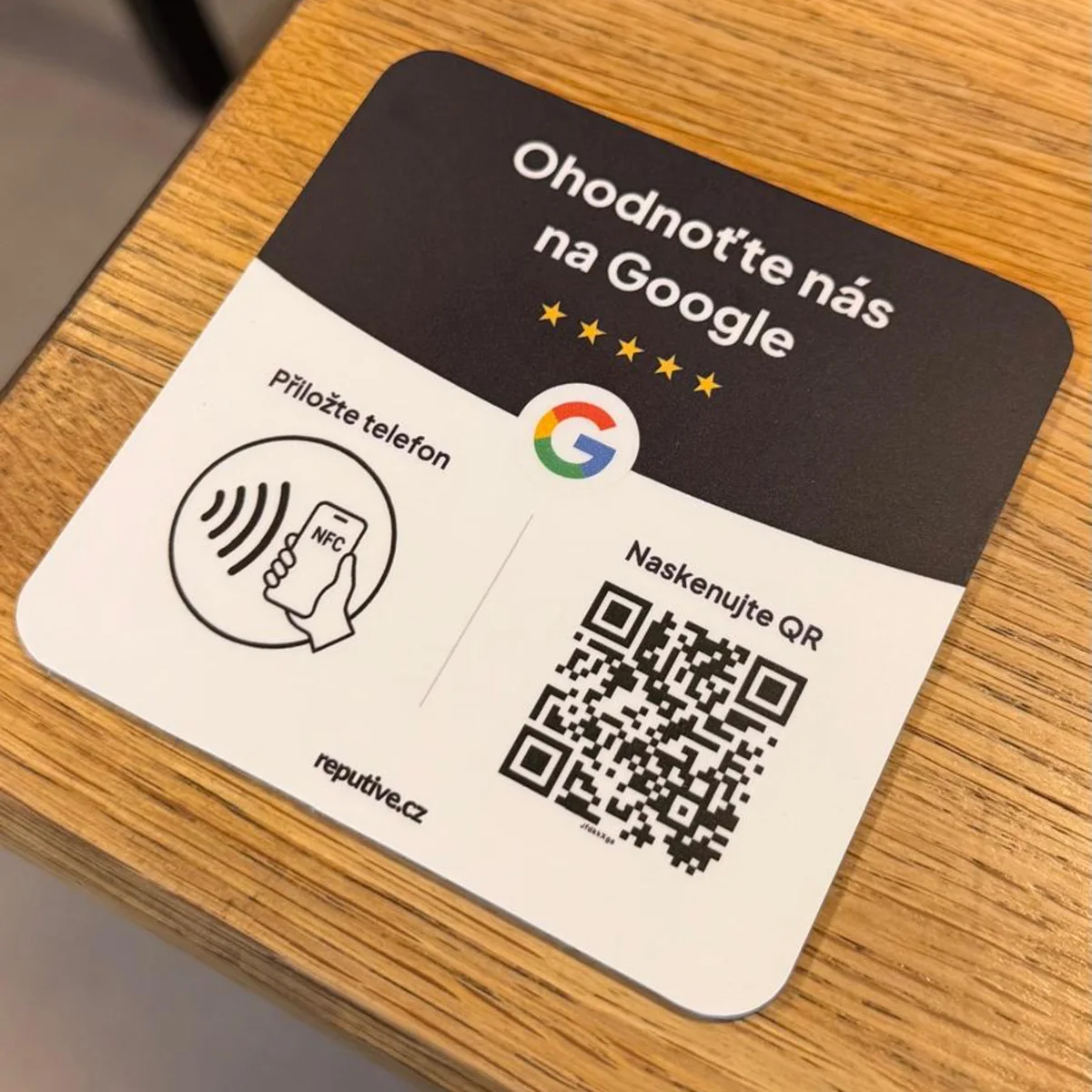 NFC destička na stole v provozovně